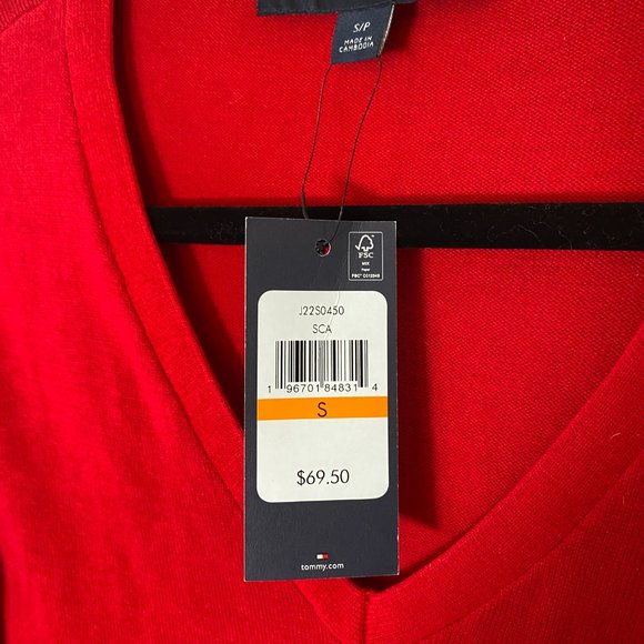 NWT Tommy Hilfiger Heritage Red V-Neck Sweater - Picture 8 of 8